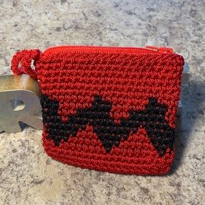 ✅SOLD✅ Zig-Zag Crochet Coin Purse